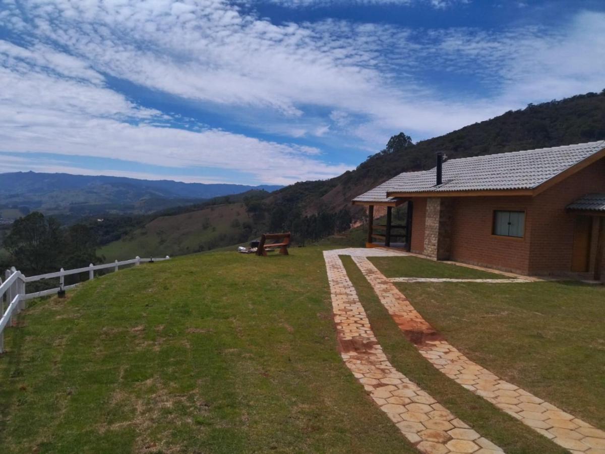 Chales Xanoti Oferece Conforto E Tranquilidade. Sapucaí-Mirim Exterior photo